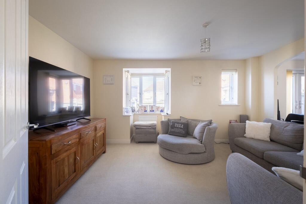 TamariskDrive-Liv...