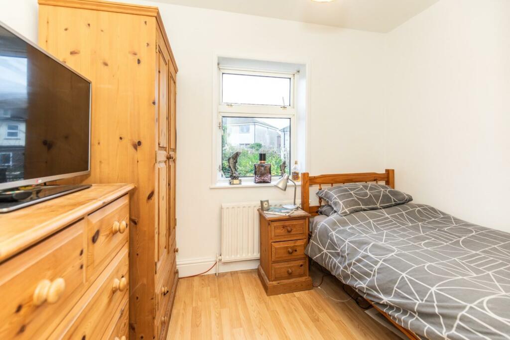 Queens Park Road22.jpg