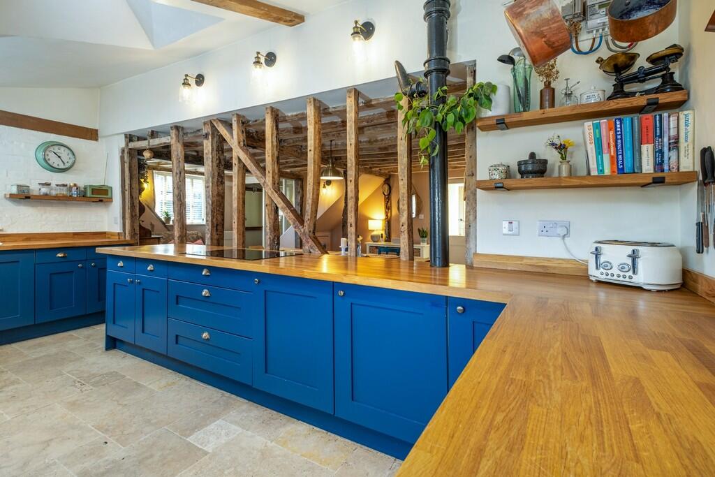 1440px-Halfboys-1...