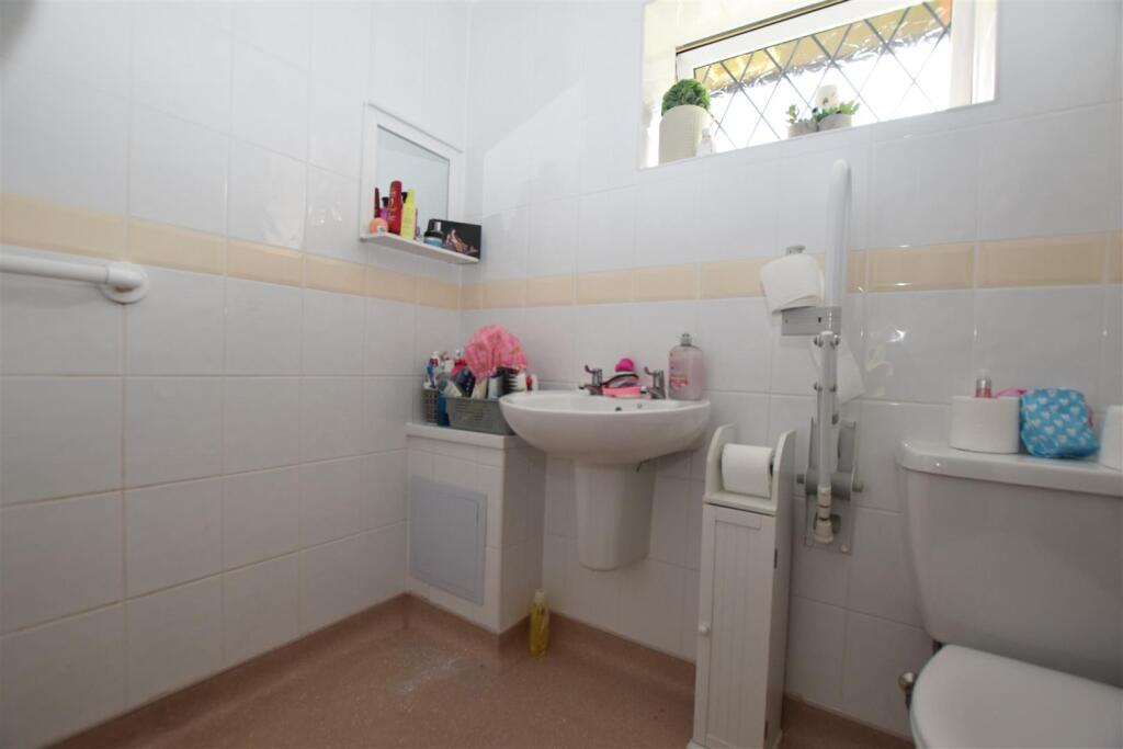 WET ROOM