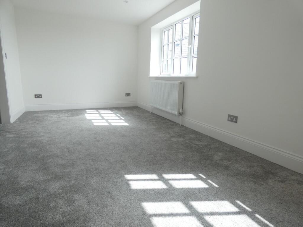 bedroom.JPG