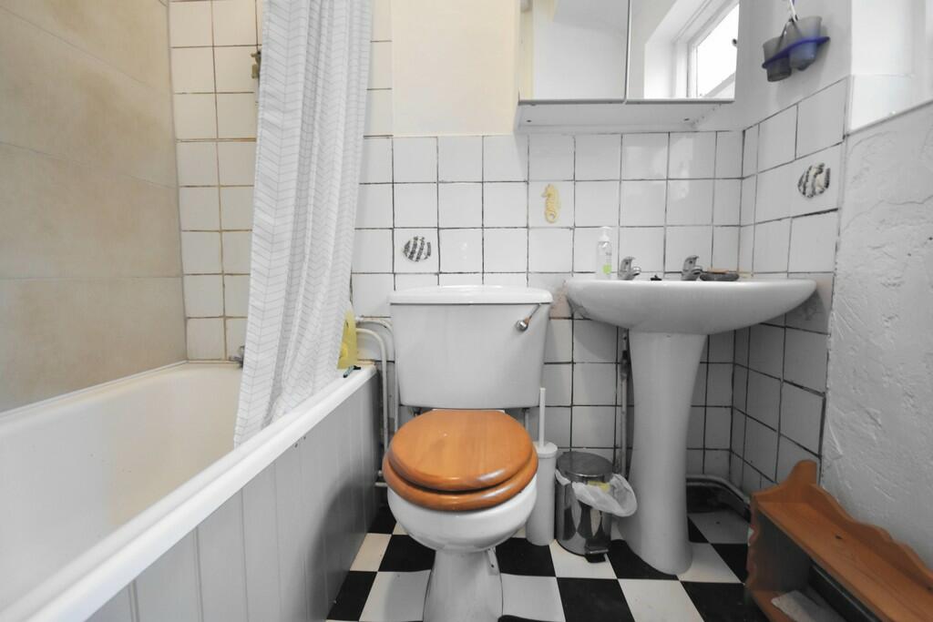 Bathroom-min