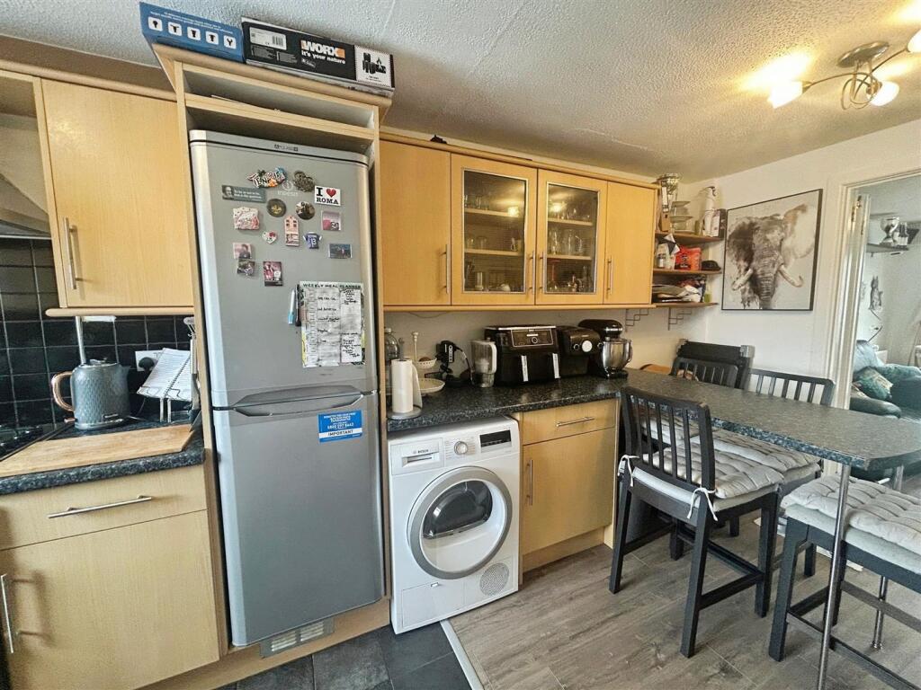 717453bb--424D-A22F-65FC630D610A-17554-00000C0BA64