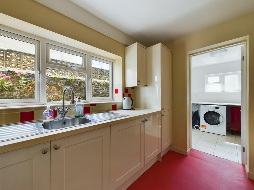 CAM03974G0-PR0024...