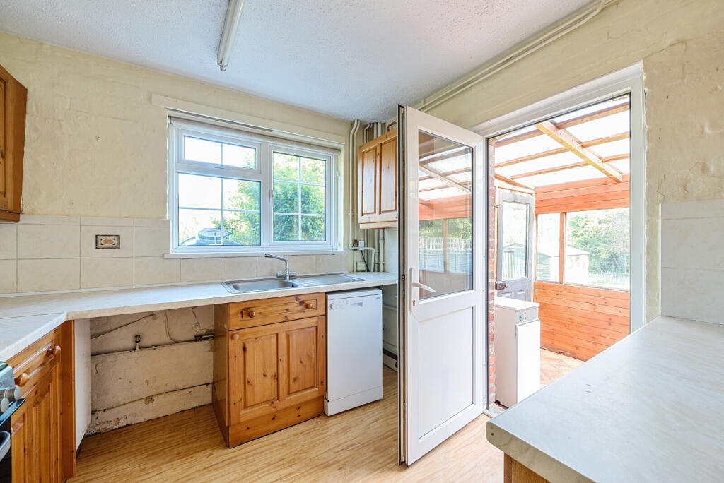 1294525-13-6826ed...