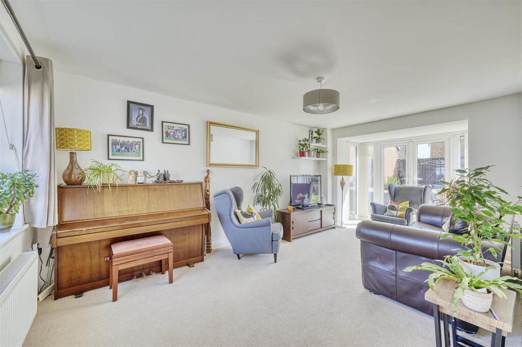 -2 Bernard Van-1_HDR-01.jpg