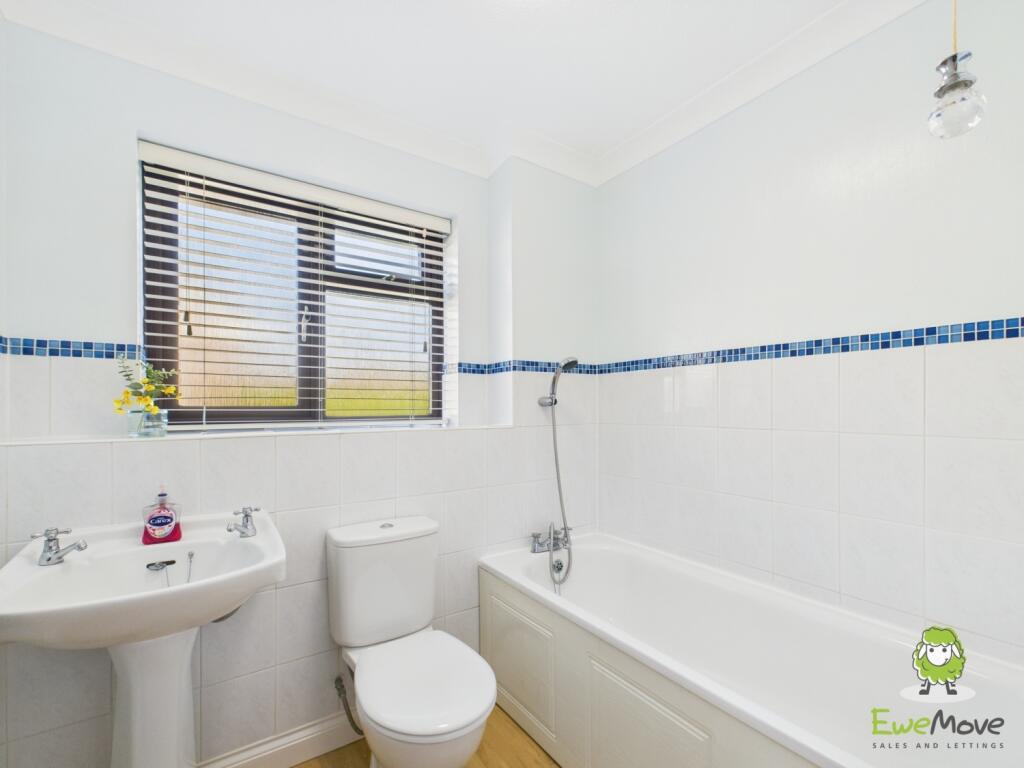 CAM03778G0-PR0187-STILL017