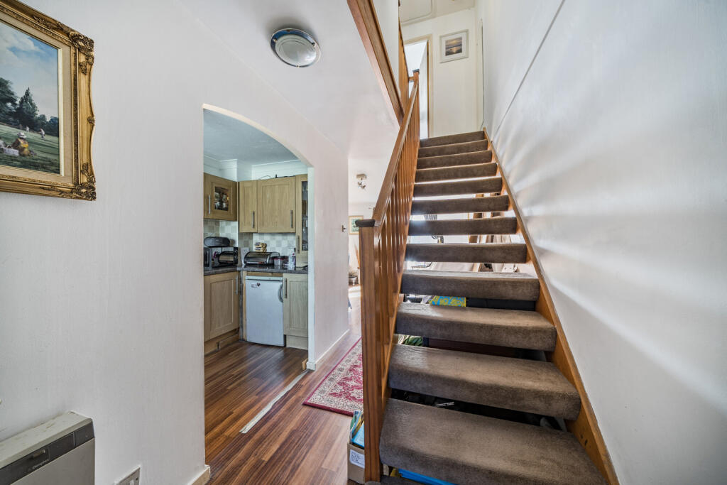 1359292-6-68d571a...