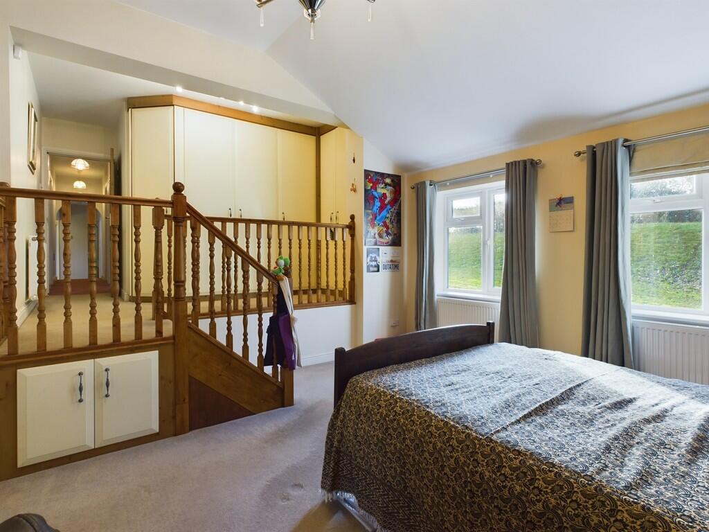 CAM02854G0-PR0306...