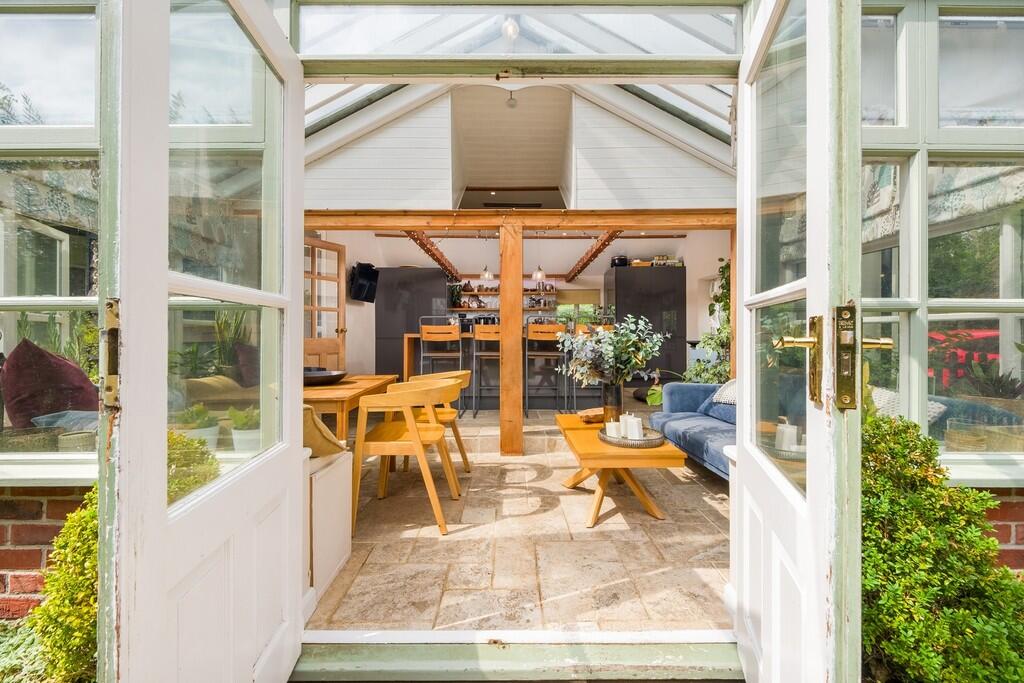 144px-Willow Cott...