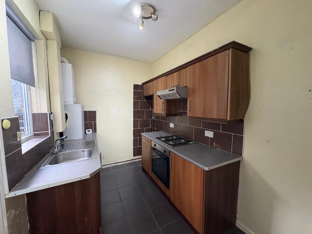 Kitchen (d)