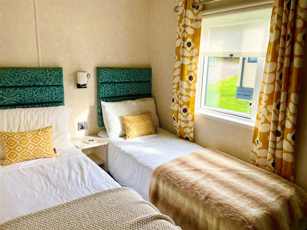 Atlantic view twin room.jpg