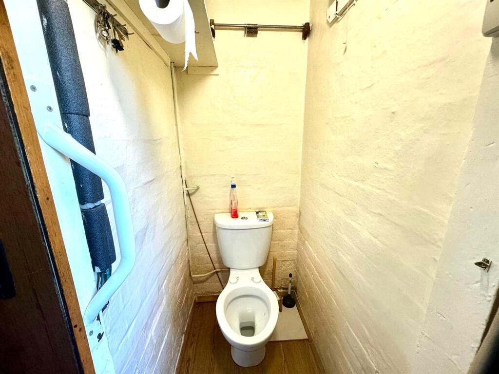 DOWNSTAIRS WC