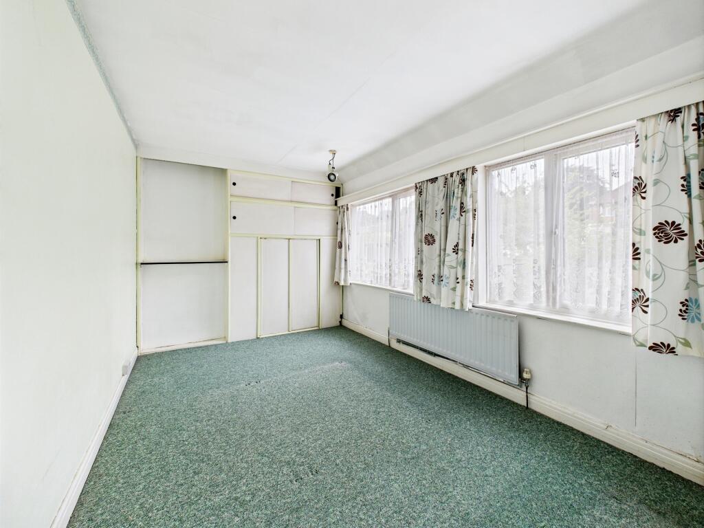 CAM05192G0-PR0100-STILL008