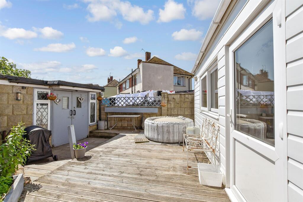 Patio / Decking
