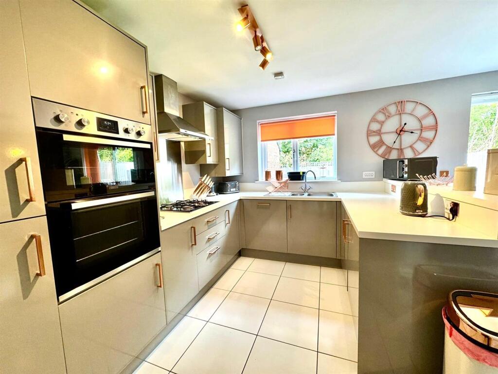 Kitchen Diner