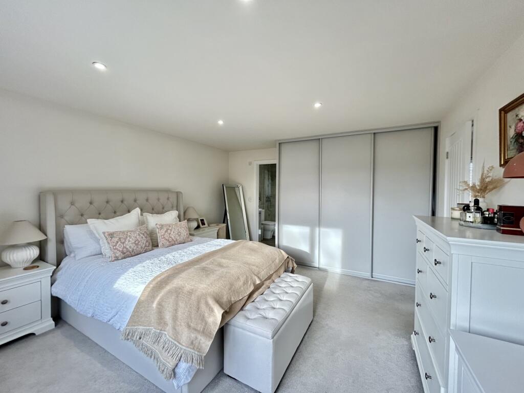 Bed 1 (2)