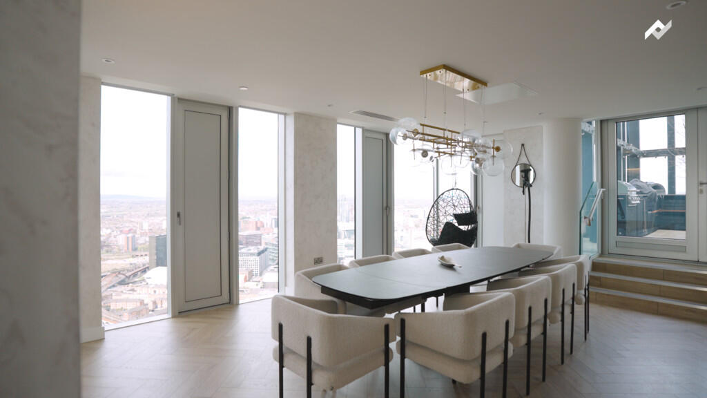 Elizabeth Tower P...