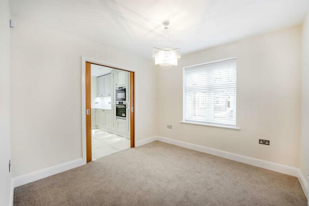 8536811-interior01-800.jpg