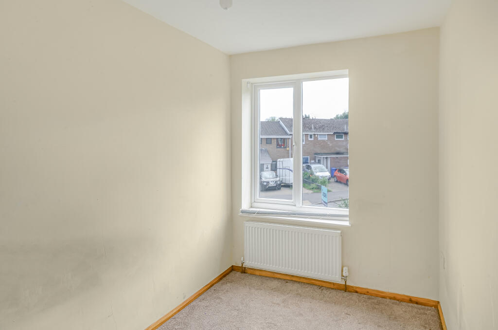 Advert-105