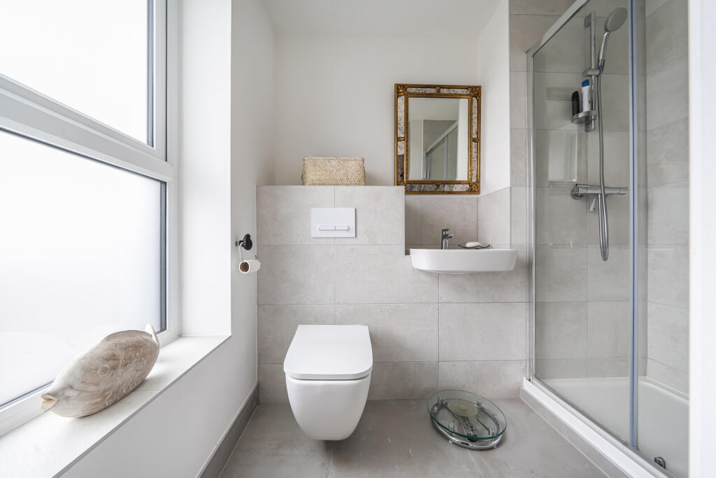 1394202-10-695d1f...