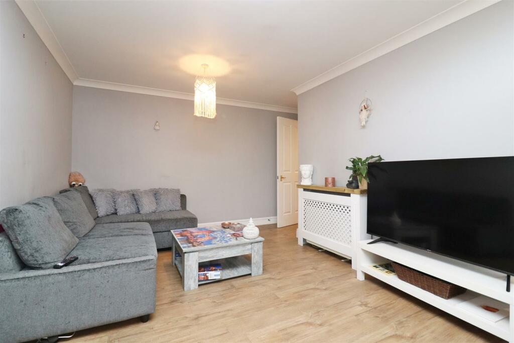 living room 3.JPG