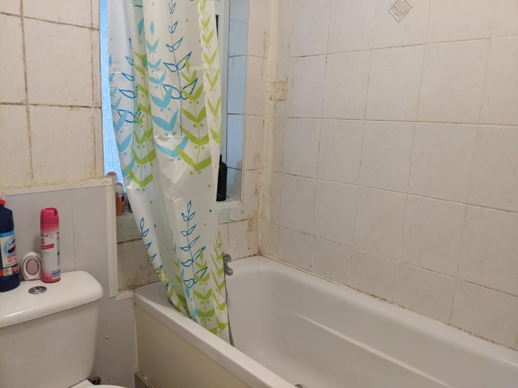 G/Floor Bathroom