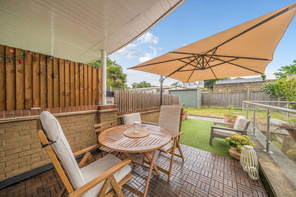 1316074-10-685d36...