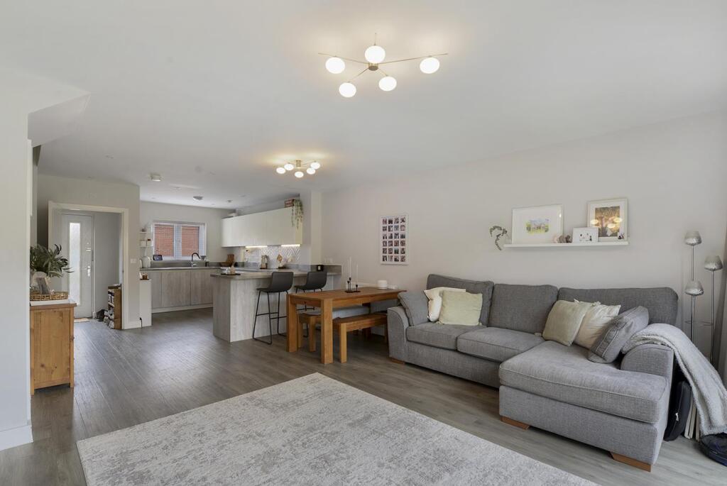 Kitchen/Diner/Family Room