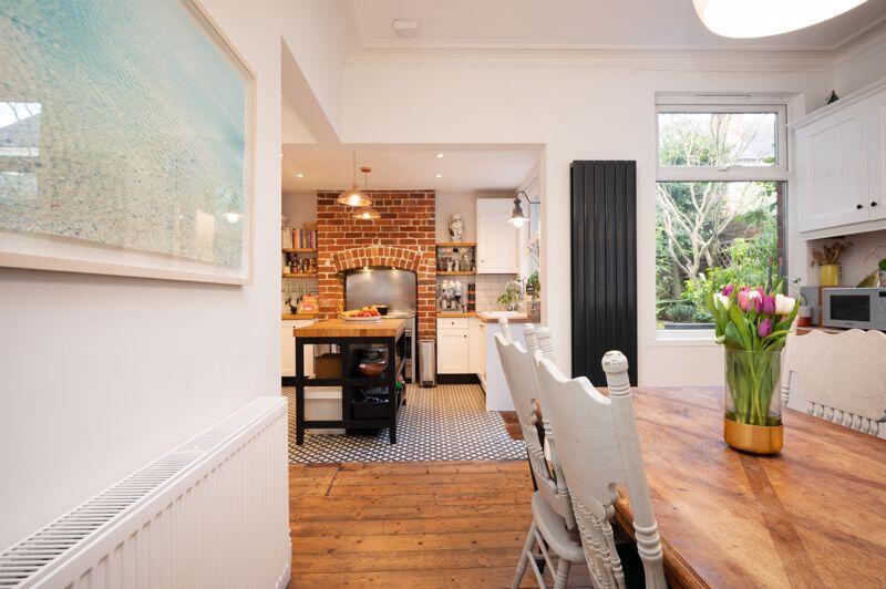 Dining Kitchen 