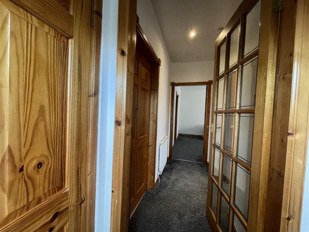 58 Gartmorn Road (2).jpg