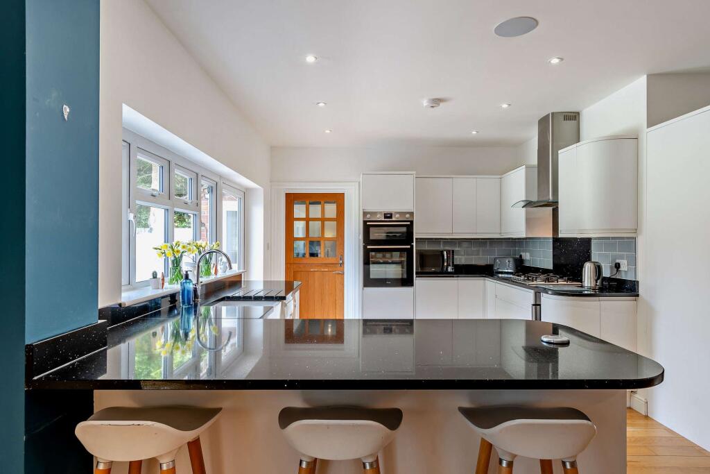 Kitchen diner