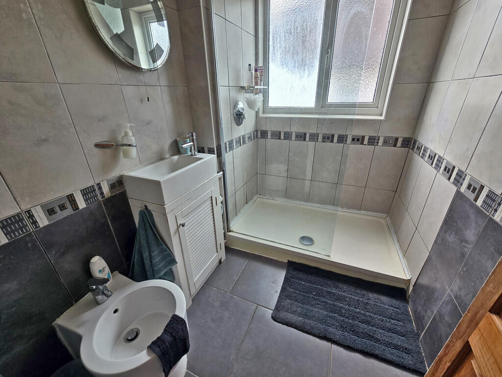 Bathroom (2)