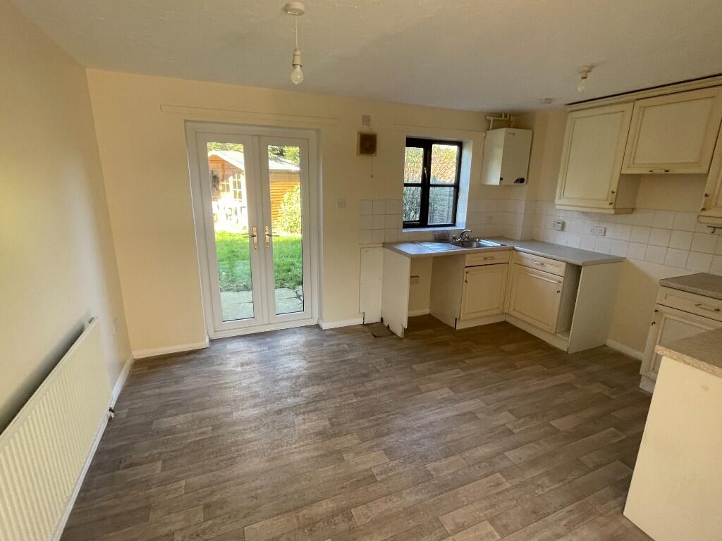Kitchen/Dining Area