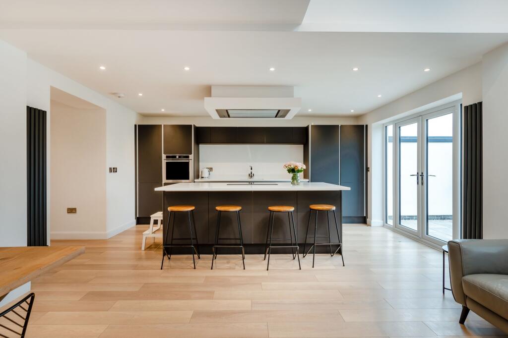 Kitchen/ Lounge/ Diner