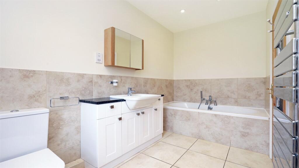 Ensuite Bathroom