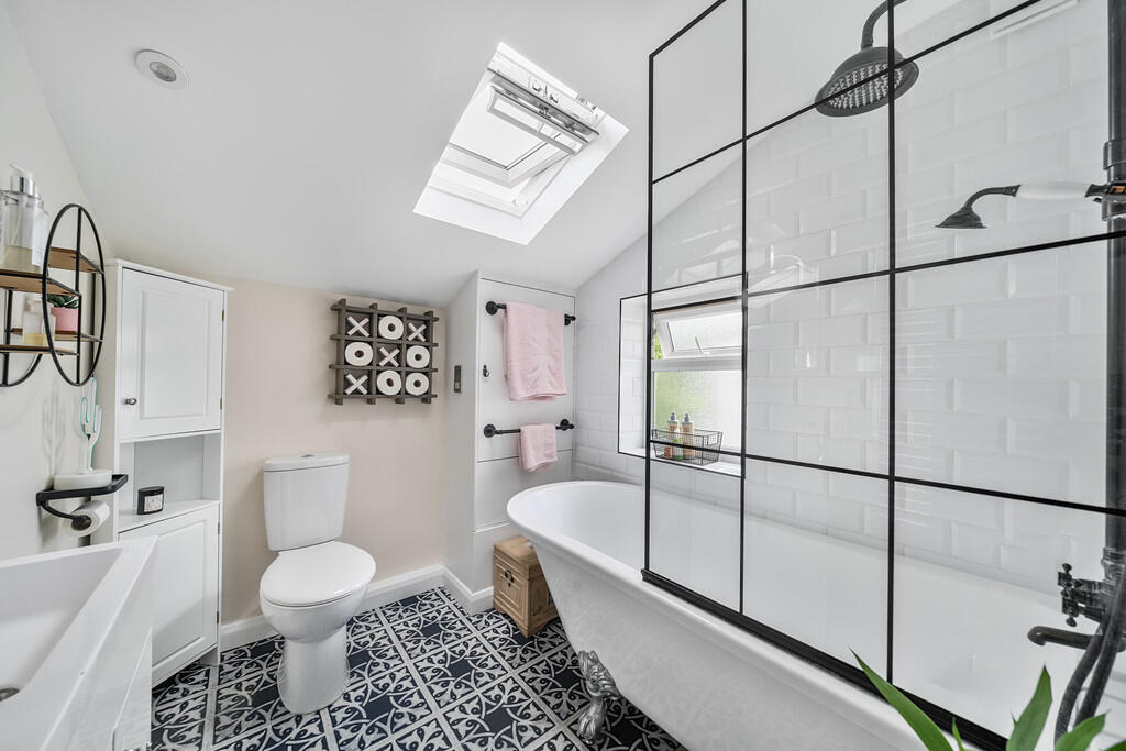 1326924-12-687916...