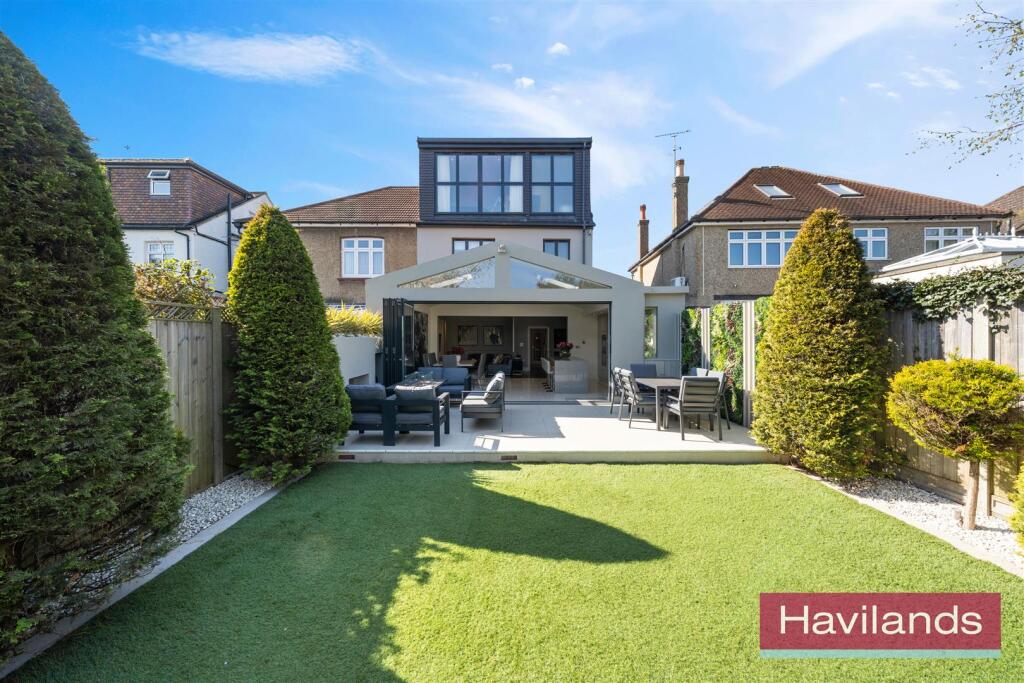 Queen Annes Grove-67.jpg