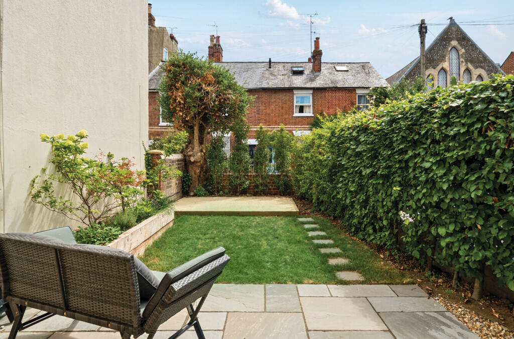 1316033-7-6863c6d...