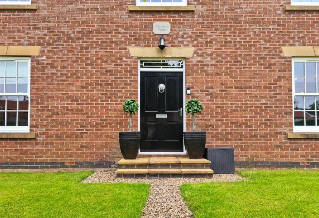 23 - Front Door.jpg