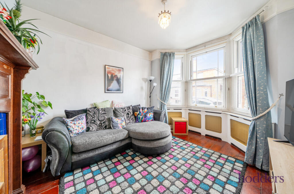 57e041bb-d33d-49a...