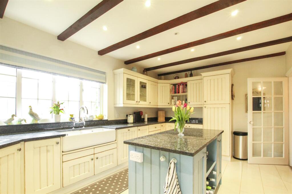 Kitchen-3-1.jpg