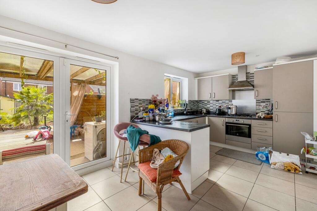 71 Swift Gardens (Kirton)-13