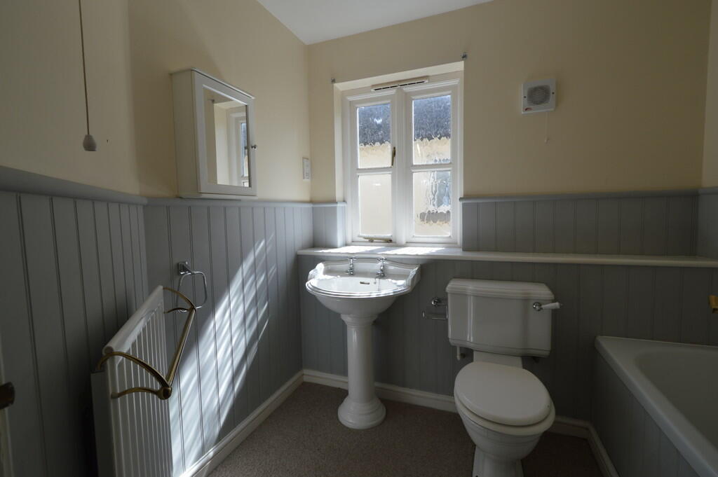 15 Family Bathroo...