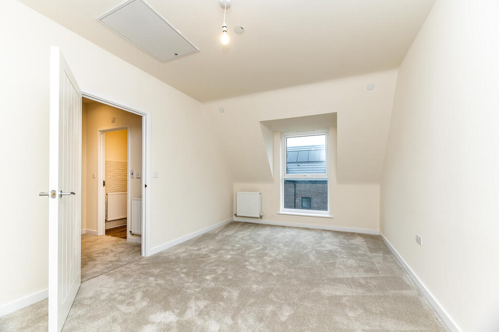 3 Chateau Mews 01...