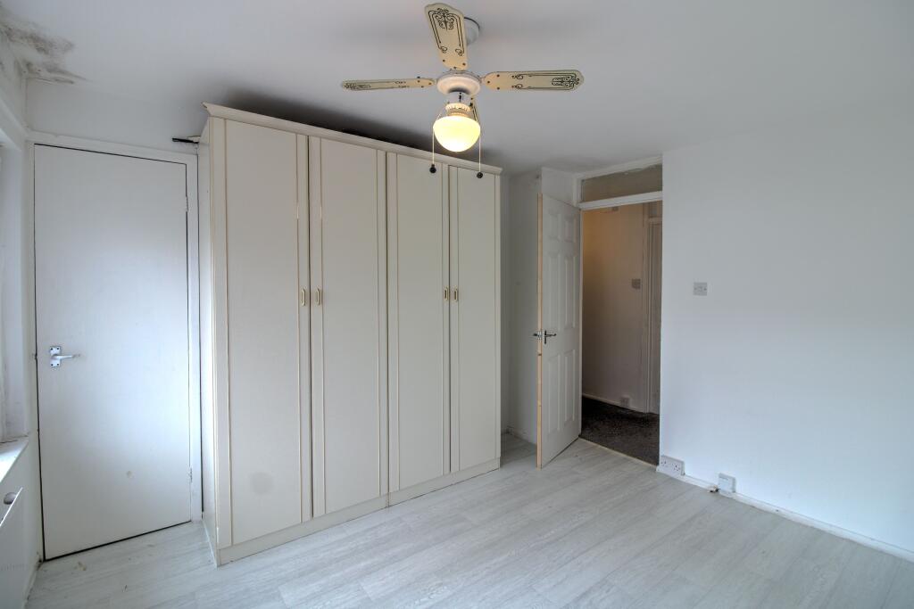 IMG_5082_3_4Interior3