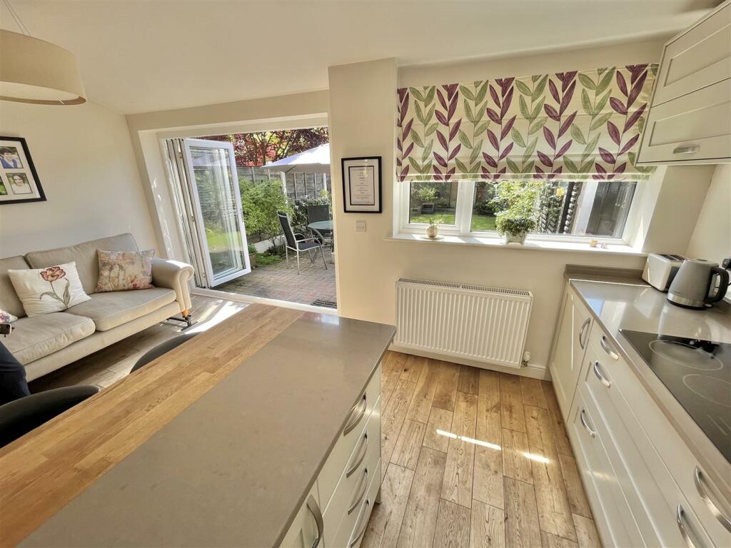 Open Plan Living Kitchen Aspect 4.jpg