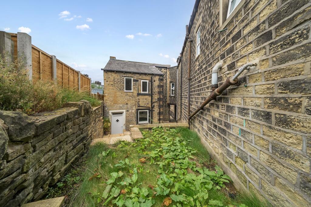 1335878-22-6899fb28c7390