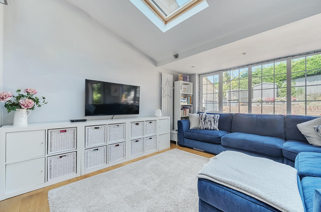 1336934-22-689b56...