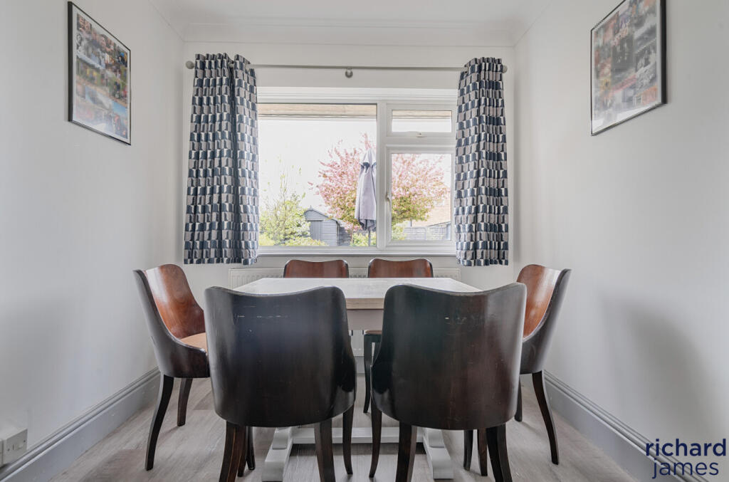 0955b8eb8d1c4898a06c4a7ae23429df